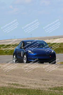 media/Apr-02-2023-Speed Ventures (Sun) [[5e759f4fdb]]/7-Tesla corsa B/session 2 Sunset/